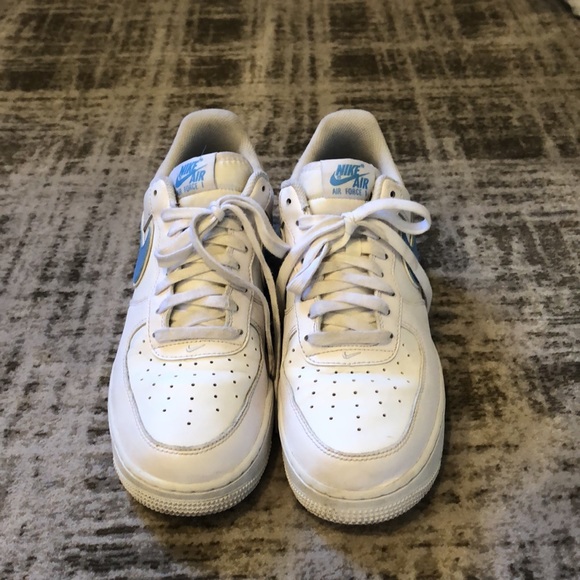 Nike Air Force 1 size 9.5 US - Picture 3 of 4